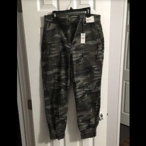 Express High Waisted Cropped Camo Pants